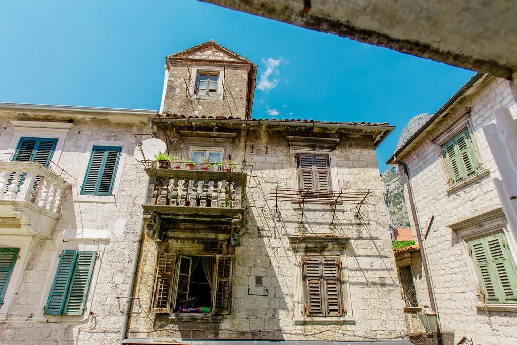 Old Town Museum Square Apartment Kotor Eksteriør bilde