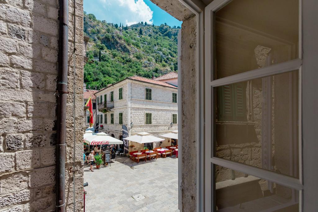 Old Town Museum Square Apartment Kotor Eksteriør bilde